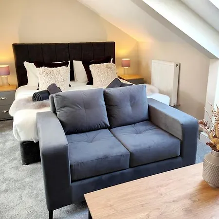 Carvetii - Anne House 4 - Triple Bed 2nd Floor En-suite